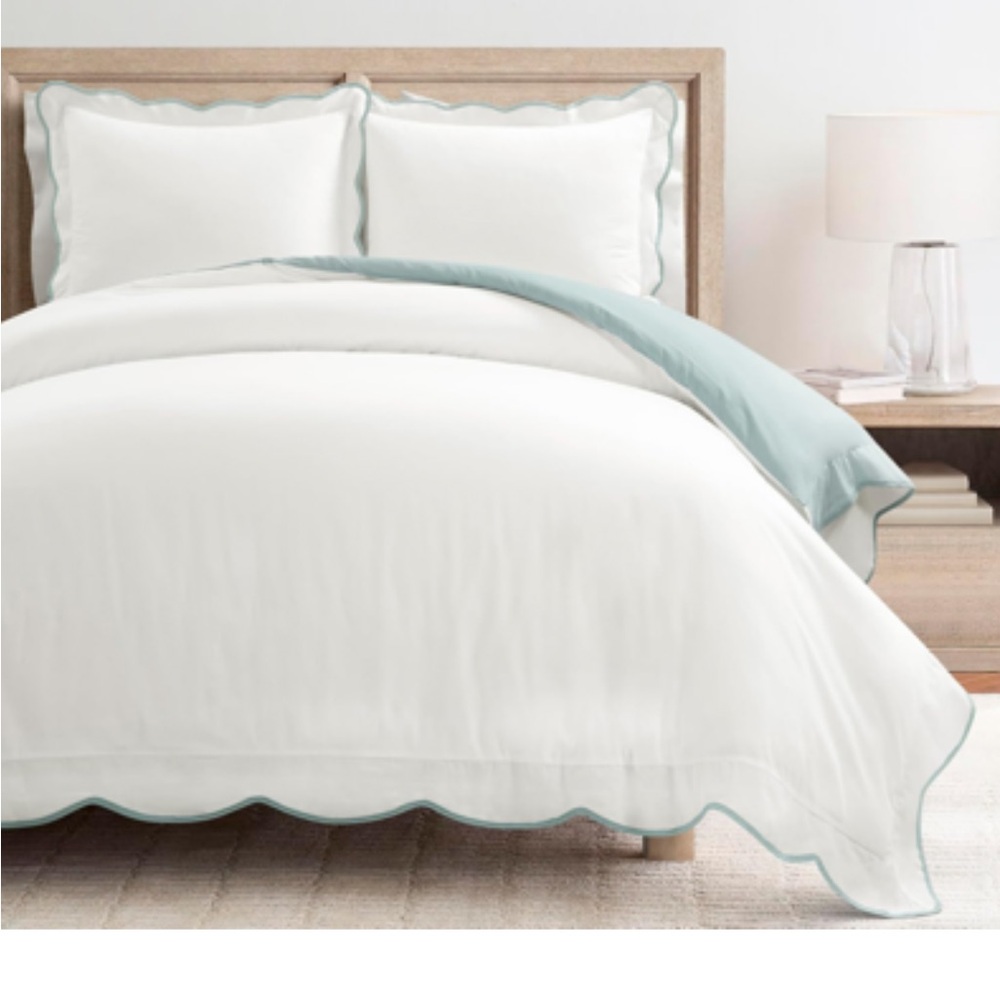 Full/Queen Coastal Chic Scallop Edge Duvet Cover